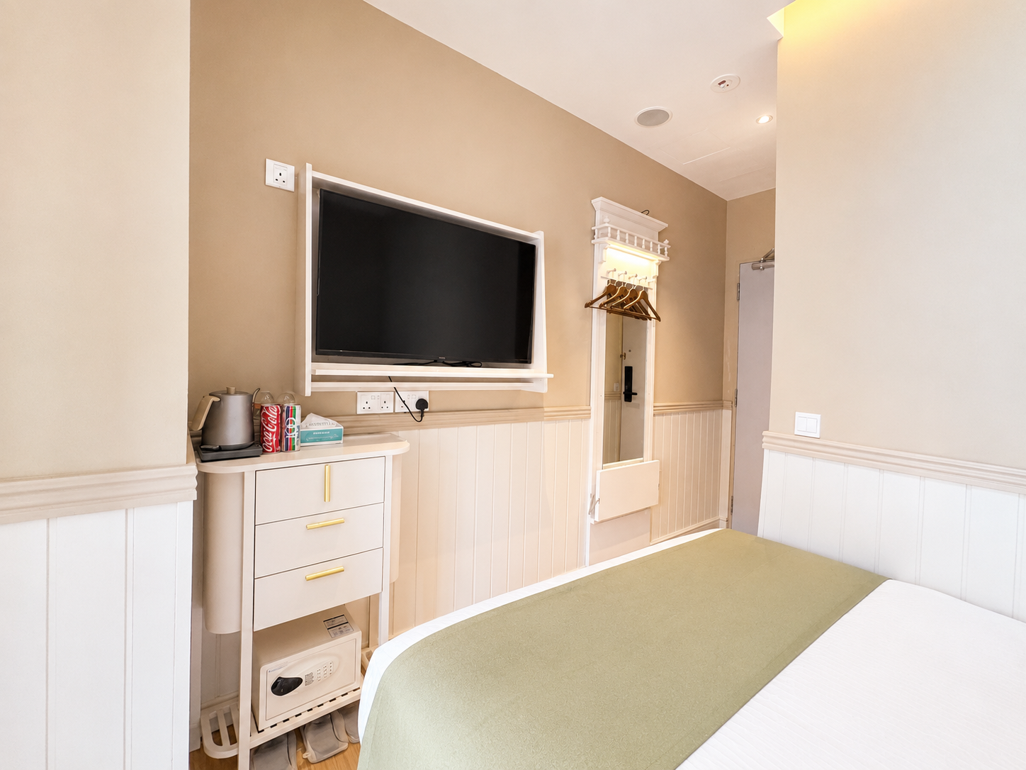 Home 4f25cc7d e522 4f95 9efc f7d6b417622f